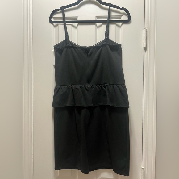 AEO American Eagle Outfitters Black Peplum Dress Size Large NWT - Picture 2 of 4